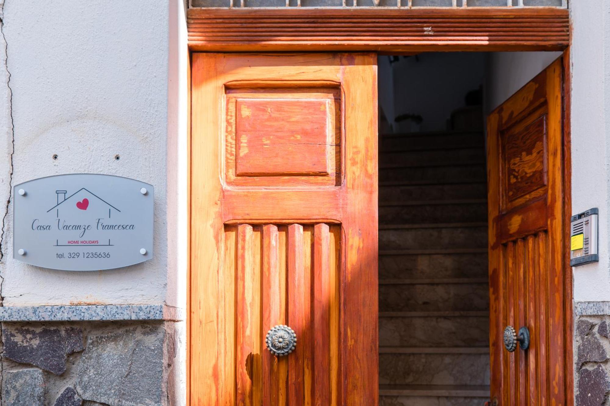 Casa Vacanza Francesca Leonforte Exteriör bild